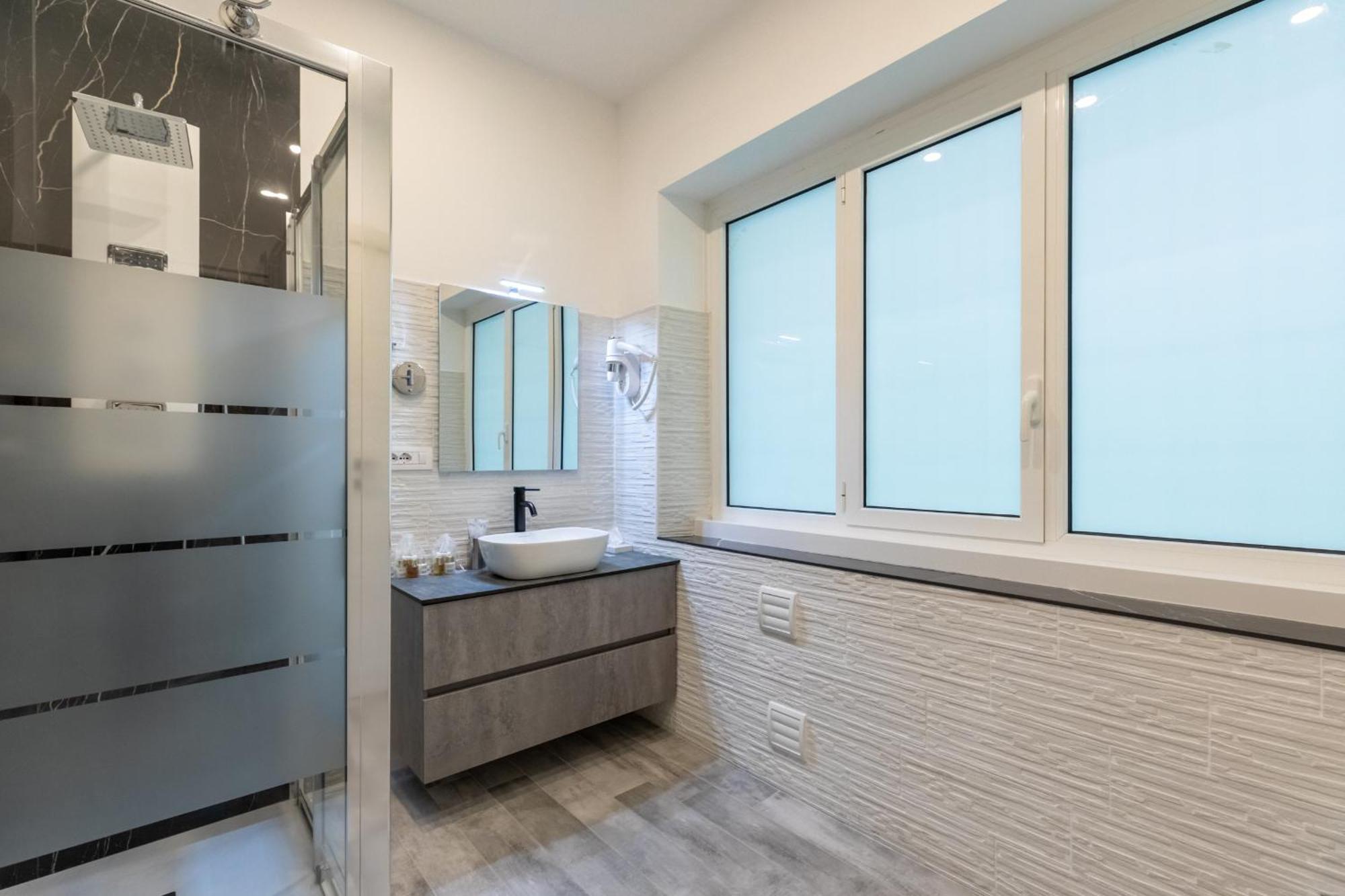 Gregorio VII Luxury Home Apartment โรม ภายนอก รูปภาพ